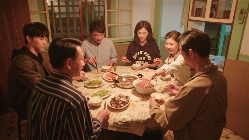 于子育透露已存好買房子頭期款。（圖／華視提供）