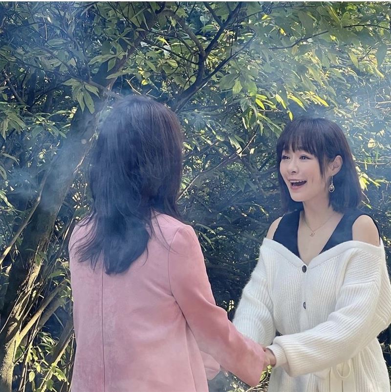 茵芙和郭昱晴的母女情讓人淚崩。(圖/翻攝自IG)