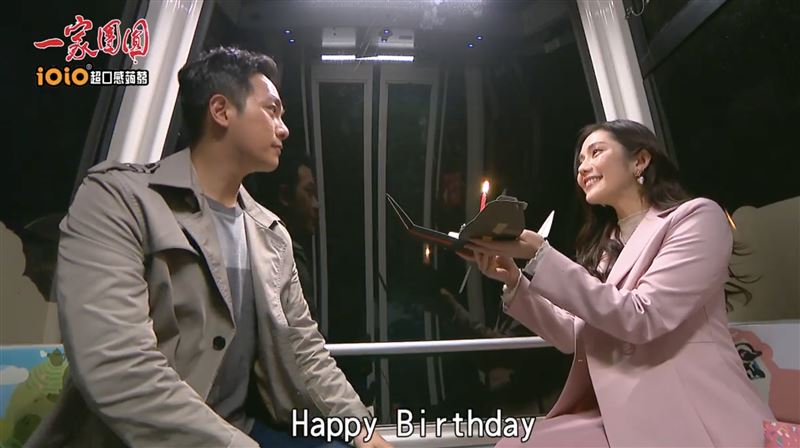 王宇婕（右）幫林則希（左）慶生。（圖／翻攝自三立台劇臉書）