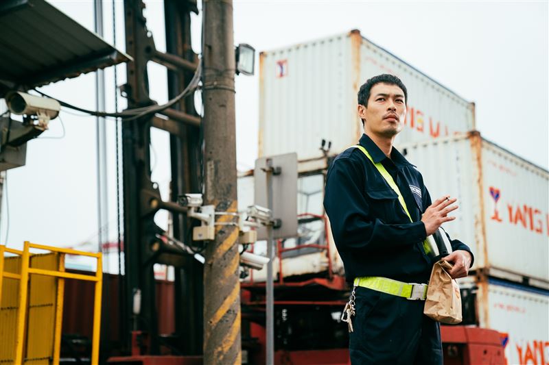 楊祐寧淪落到欠債跑路。（圖／CATCHPLAY+提供）