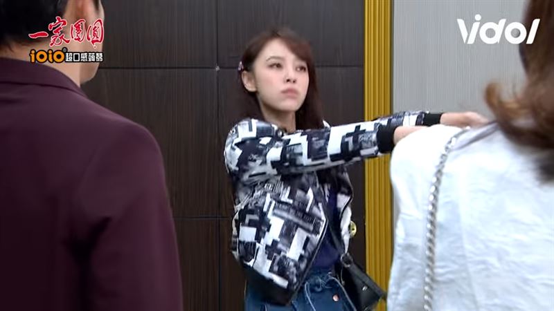 勇兔搞笑跳螃蟹舞
