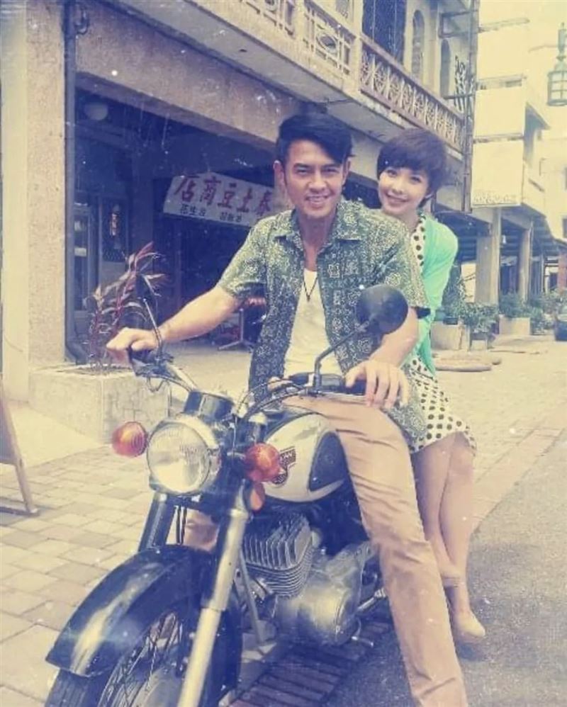 吳婉君和黃玉榮演出一對不是第一次。（圖／翻攝自IG）