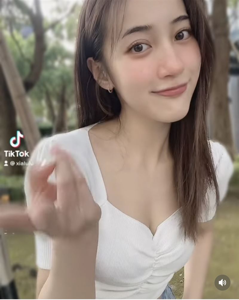 夏宇禾跳舞火辣。（圖／翻攝自IG）