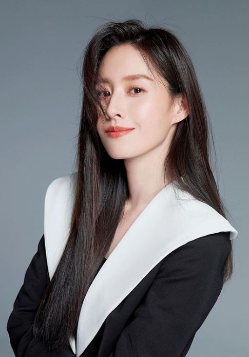 女星曾愷玹因清新外型，過去擔任多部MV女主角進入演藝圈。（圖／翻攝自IG／kaikaitzeng0422）