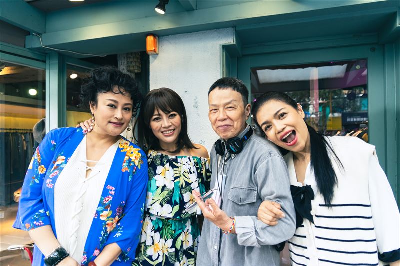 戴愛玲（左二）分享首次拍戲的心得。（圖／三禾行銷提供）