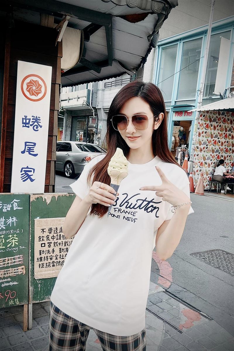 曾莞婷透露，台南排隊名店的霜淇淋讓她心心念念。（圖／翻攝自曾莞婷臉書）