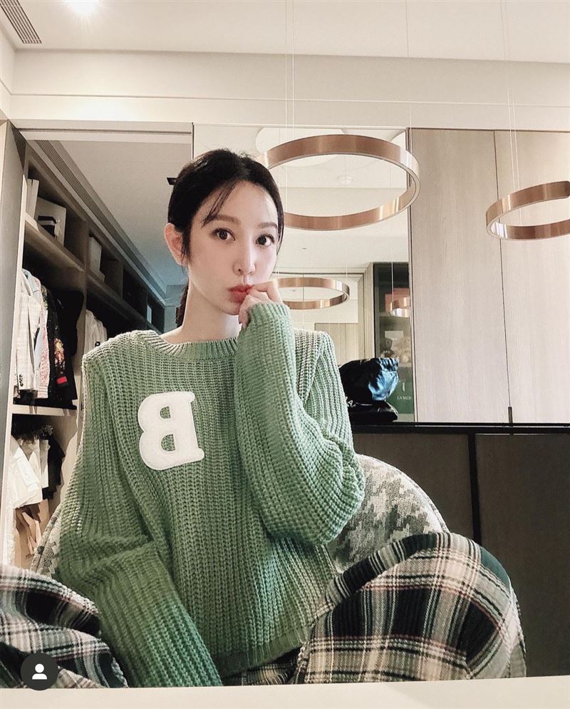 曾莞婷被封為新一代「台劇女神」。（圖／翻攝自曾莞婷IG）