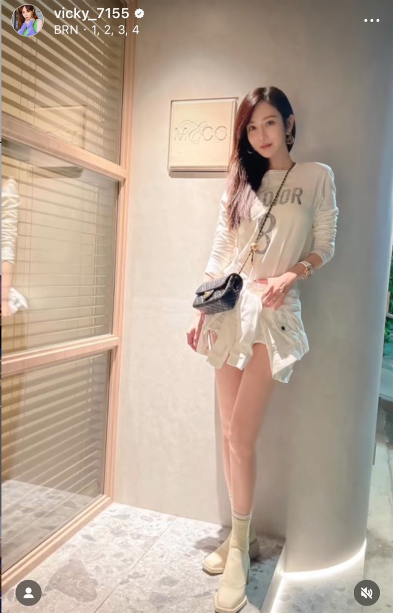 曾莞婷曬出修長美腿，引來粉絲暴動。（圖／翻攝自曾莞婷IG）