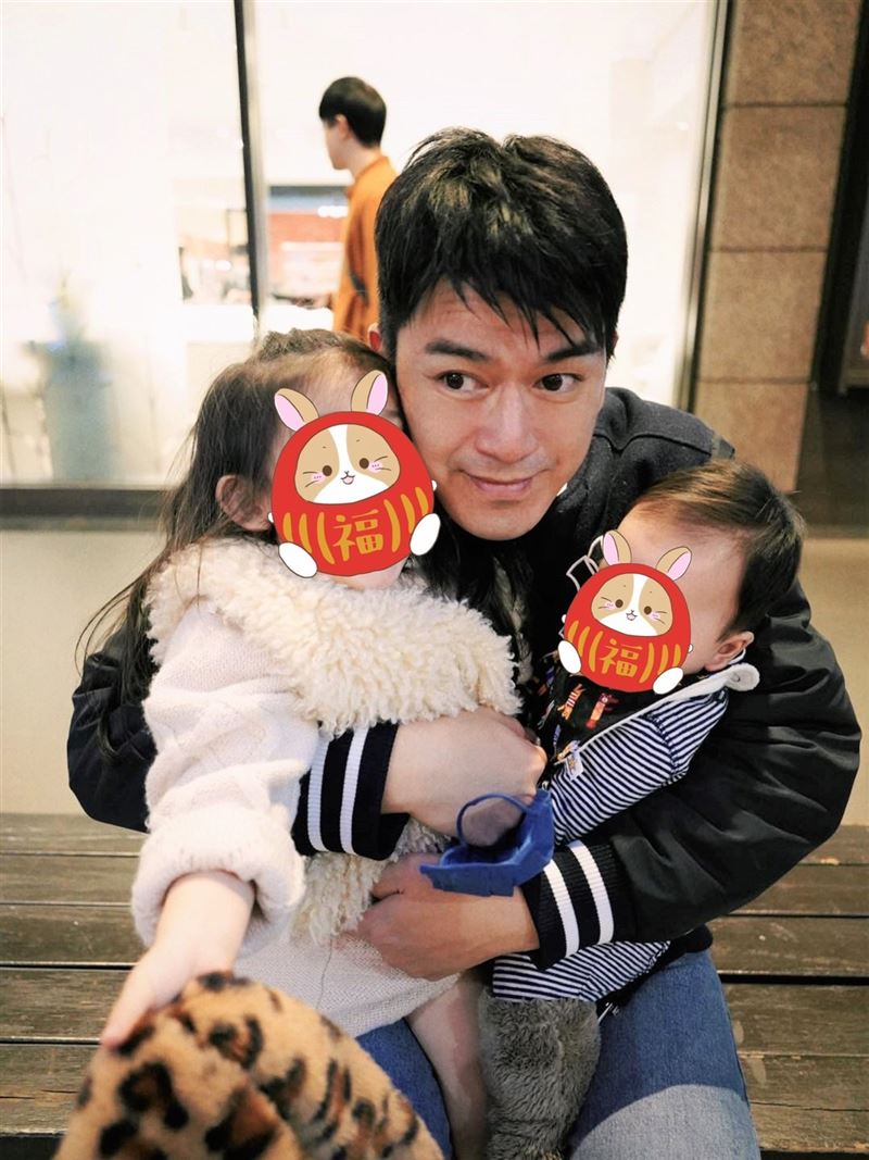 潘逸安(中)當了二寶爸後,工作運大開。(圖/艾迪昇傳播提供)