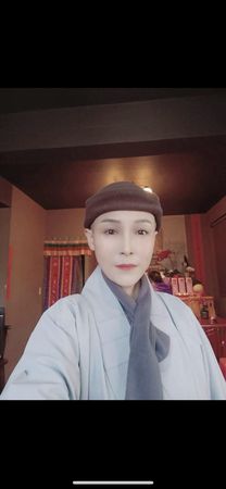 ▲唐德惠2021年9月剃髮出家，目前改名為「傳蓮師父」。（圖／翻攝自唐德惠臉書）