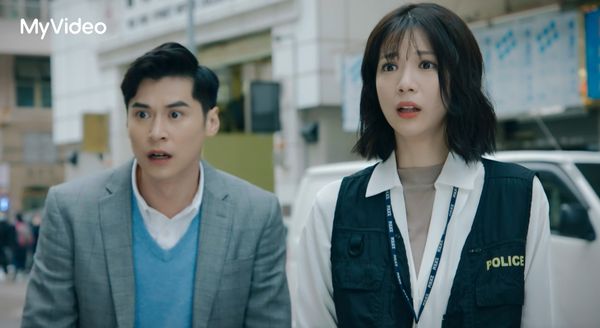 ▲《異空感應》由陳曉華（右）與陳家樂（左）主演。（圖／台灣大哥大MyVideo提供）