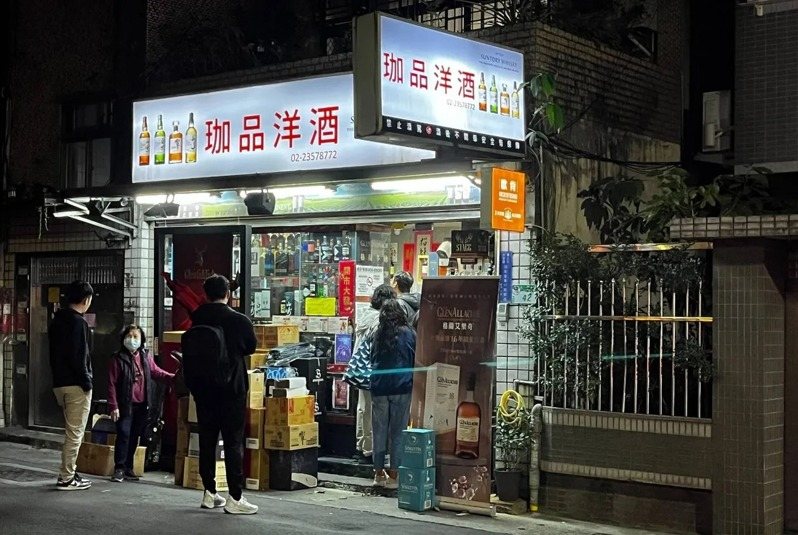 韓國旅客喜歡購買台灣威士忌或限定款洋酒，消費力不可小覷。 呂冠璇攝