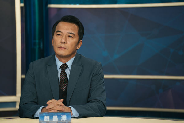 ▲謝盈萱、黃健瑋、王淨《人選之人- 造浪者》組最強幕僚團 熱血拼選戰。戴立忍暌違15年現身台劇。(圖/Netflix提供)