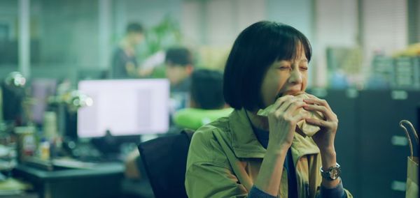 ▲▼《美食無間》近距離拍美食特寫,網喊太邪惡啦。(圖/翻攝自Netflix)
