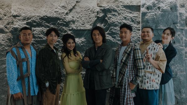 ▲鄭伊健、李霈瑜主演《百萬人推理》,驚喜集結超人氣YouTuber阿翰、千千、琳妲、草爺以及鐵牛客串演出 。(圖/百聿數碼提供)
