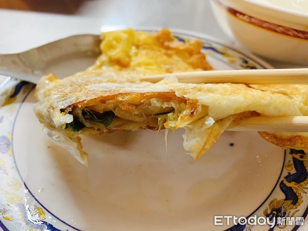 ▲基隆周家蔥油餅。(圖/記者彭懷玉攝)