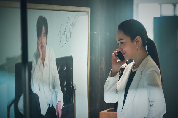 ▲范文芳與導演何潤東相隔二十多年再次攜手合作《不如海邊吹吹風》。(圖/大川大立提供)