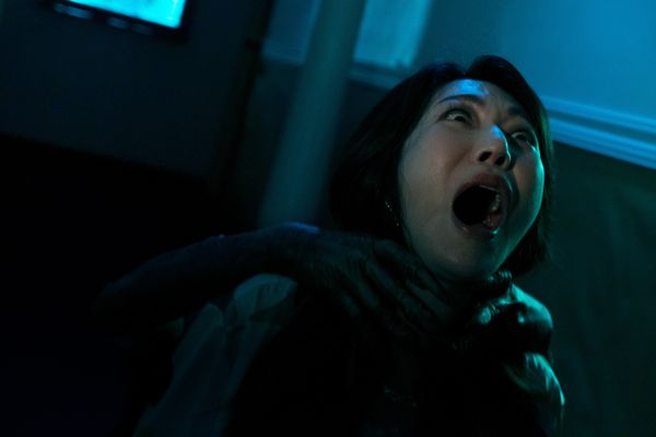 ▲▼台劇女神曾菀婷《粽邪3：鬼門開》遭鬼掐脖美頸骨碎。（圖／華影提供）