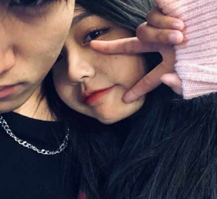 ▲SNH48郭爽vlog掃出親密照。（圖／翻攝自微博／圈八戒）