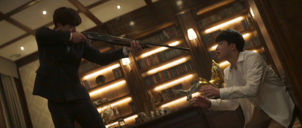 ▲▼打5巴掌5萬!陸星材《人生勝利組》遭霸凌飆演技 當富二代霸氣復仇。(圖/Disney+提供)