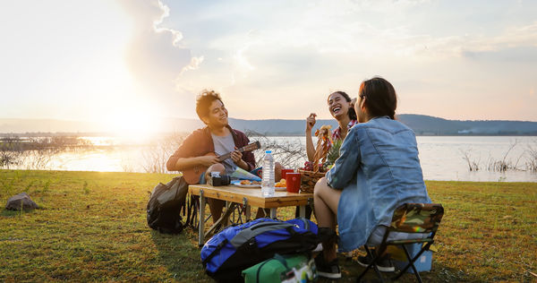 ▲▼ 夏季,暑假,海邊,夜遊,冷泉,露營,環島,麥香,檸檬紅茶。(圖/iStock)
