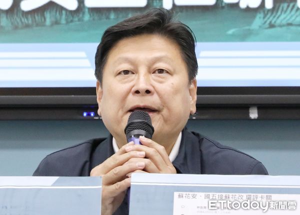 ▲▼國民黨團召開「選前騙票.選後退票,蘇花安打假球,人民安全在哪裡?」記者會 總召傅崐萁 立委蘇清泉 葉元之。(圖/記者屠惠剛攝)
