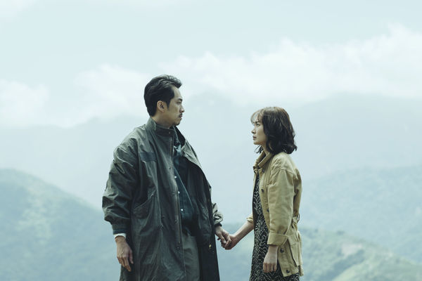 ▲▼ 《2049》上演「犀利人妻2049版」 陳漢典（右）疑似劈腿小姨子王真琳            。（圖／瀚草影視提供）