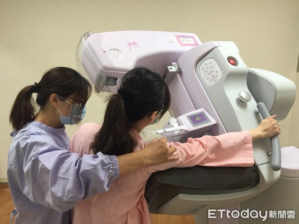 ▲有些早期乳癌無法自我觸摸到腫塊，定期篩檢仍然重要。（圖／衛福部南投醫院提供）