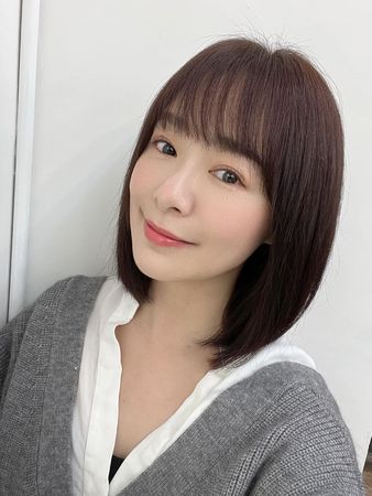 ▲茵芙和姐姐都有甜美笑容。(圖/翻攝自Facebook/茵芙 Demi)