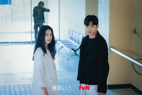 ▲毒樓,韓孝周,朴炯植,趙宇鎮,Happiness。（圖／翻攝自tvN）