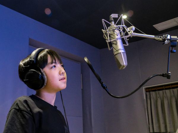 ▲《妖怪森林》江志倫(左起)、導演王世偉、王心楀、王宥謙、陳雪甄、徐灝翔今出席首映記者會。(圖/原金國際有限公司提供)
