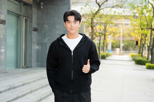 ▲林心如製作新戲《有愛我們床上談》，主演找來李程彬、程予希、張軒睿、莫允雯。（圖／TVBS提供）