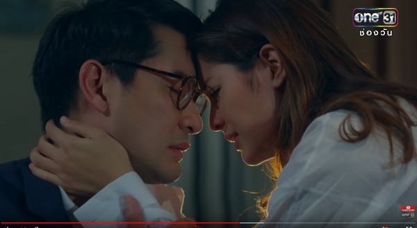 ▲▼泰版《犀利人妻》老公小三開房洩慾。（圖／翻攝自YouTube）