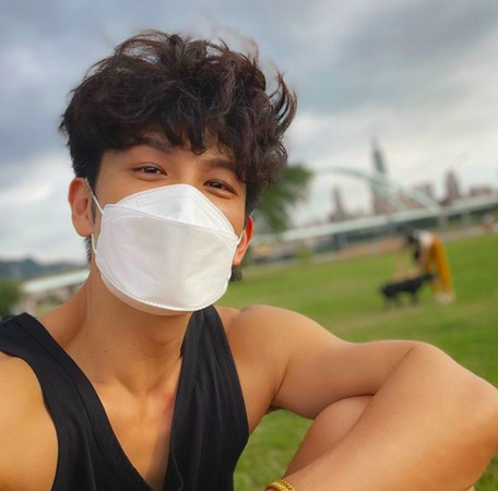 ▲▼陳志強打疫苗             。（圖／翻攝自Instagram／johnjohn1002）