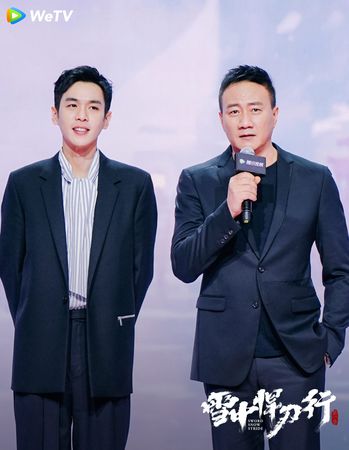▲胡軍飾演北涼王徐驍，為兒子張若昀的接班大業操碎了心。張若昀飾演的王世子徐鳳年初登場卻造型落魄。張天愛飾演天下第一美女（圖／WeTV提供）