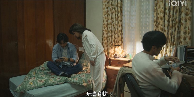 手機遊戲最紅的是貪食蛇。 圖/擷自愛奇藝