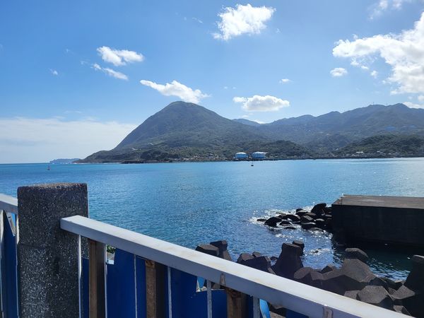 ▲小卷裝置藝術,川燙及酥炸小卷,水湳洞漁港,海天步道視野廣闊,深澳漁港。(圖/新北市漁業處提供)