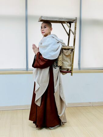 ▲方馨為戲落髮。（圖／民視提供）
