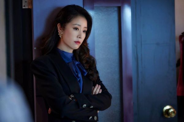 ▲▼彩妝師大讚林心如根本是「行走的唇妝百科」             。（圖／翻攝自FB/華燈初上）
