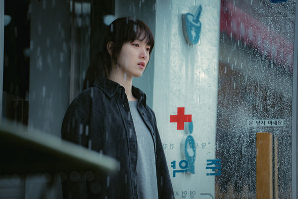 ▲▼《原來這就是愛啊》李聖經愛上爸爸情婦兒 愛恨虐戀飄粉紅泡泡。(圖/Disney+提供)