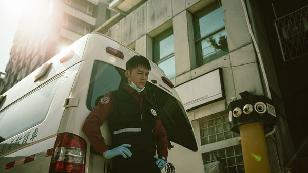 ▲林柏宏《火神的眼淚》殺青至今，聽到消防車救護車，會在心裡替學長姐加油。（圖／民視提供）