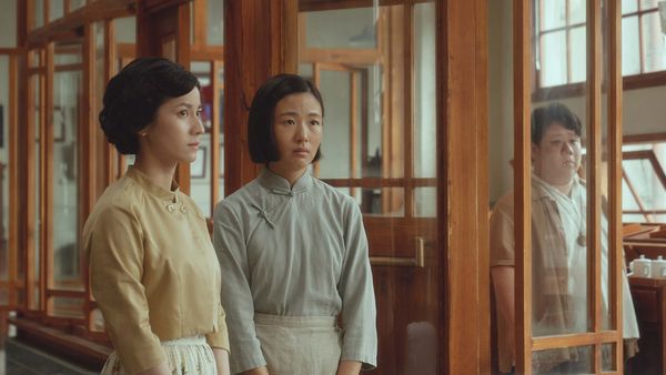 ▲▼ 茶金_李杏被頭飾勒超緊 勒到破皮 。(圖/公視提供)