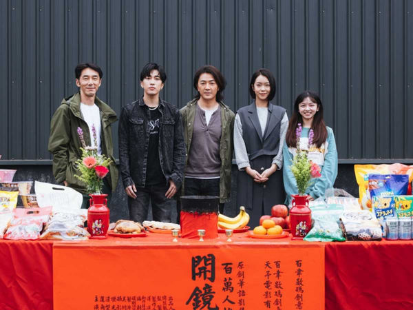 獨家/《百萬人推理》片場直擊 蔡凡熙飛車與婁峻碩互射煙火