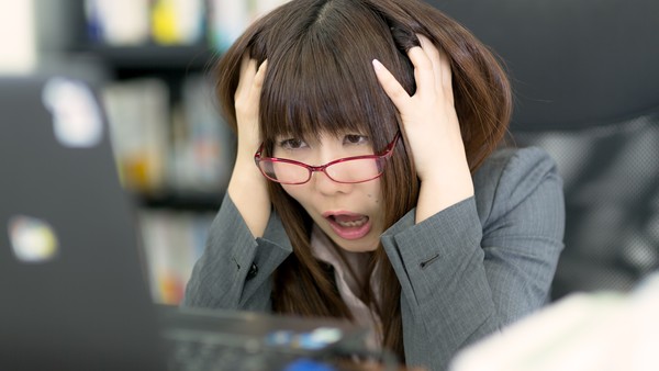 ▲▼加班、OL、上班族、員工、社畜,顯圖。（圖／翻攝自pakutaso）