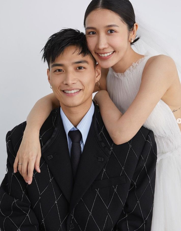 ▲ 「網紅始祖」小安宣布懷龍鳳胎 喊話BL男星老公:以後一打五囉!。(圖/翻攝自Instagram/aaron77926)