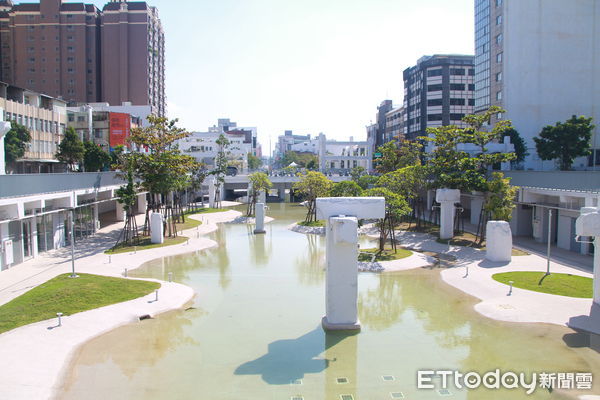 ▲▼台南河樂廣場，俗女養成記2取景地。（圖／記者蔡玟君攝）