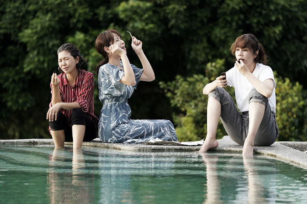 ▲▼俗女養成記2劇照。(圖/華視、 CATCHPLAY +、百戲電影提供)