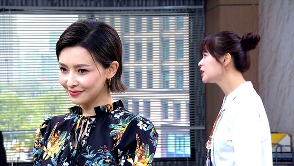 ▲三立新八點台劇《一家團圓》為爭陳冠霖 吳婉君狠甩情敵李燕巴掌 。(圖/三立提供)