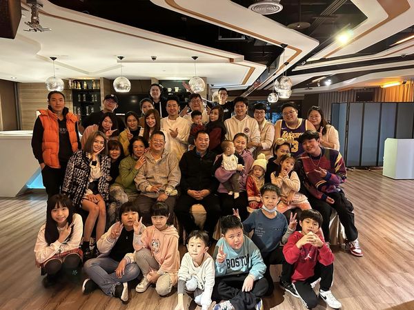 ▲李威久違現身。(圖/翻攝自李易臉書)