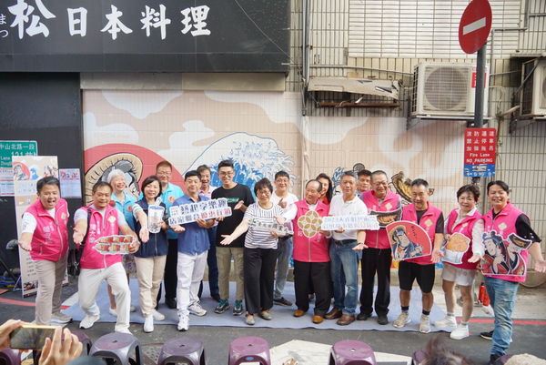 ▲▼北市條通商圈「彩繪故事牆」揭幕，搭配「2023大正町藝術祭」系列活動，打卡可在商圈店家享優惠。（圖／臺北市條通商圈發展協會提供）